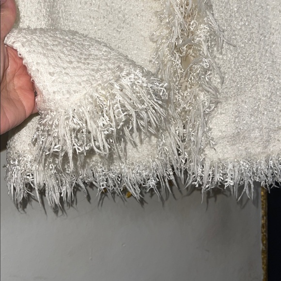 Escada Ivory Bouclé Fringe Jacket | Textured Tweed Blazer | Made in Japan Size L - Picture 6 of 9